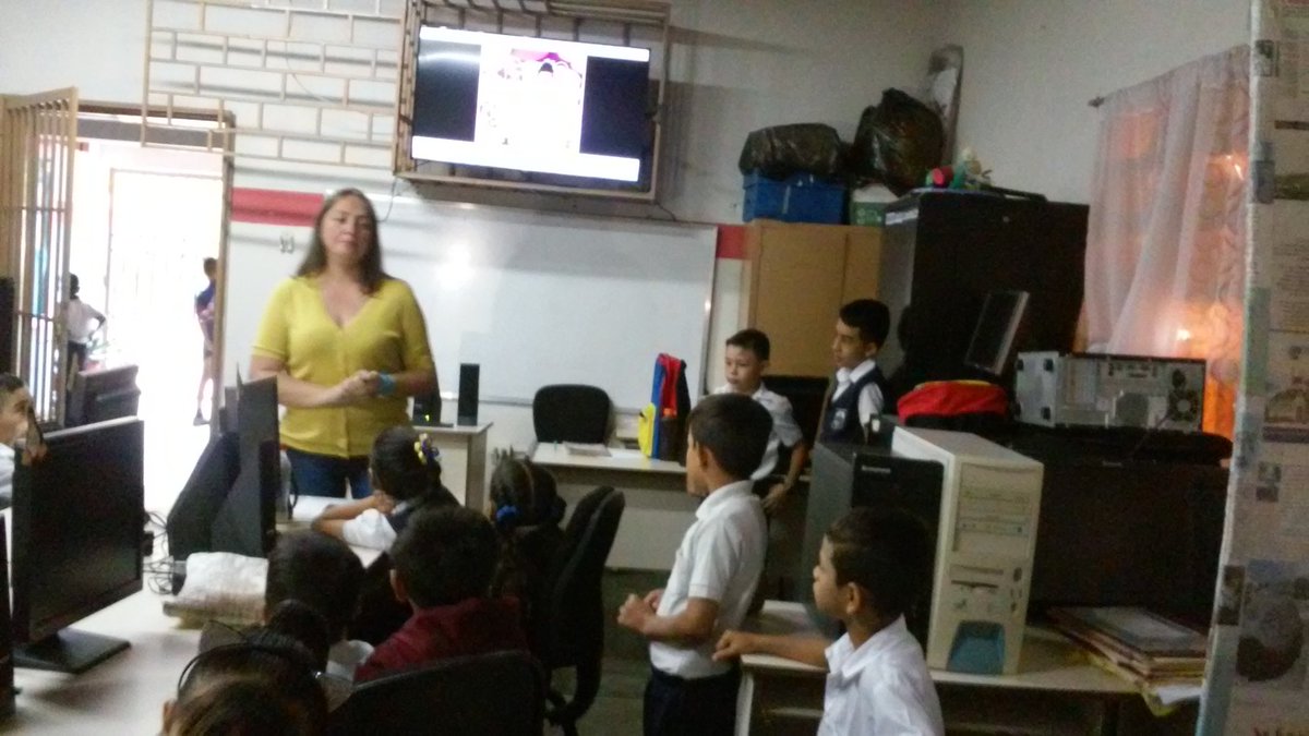 uerau's tweet photo. Socialización de RPA en @uerau resaltando actividades como radio pasillo, periódico mural y digital, audiovisuales además de experiencias significativas @Crazet2011 @charlychaves @MPPEDUCACION @circuitoeduca11 @ZonaEducTachira @JuventudPSUV @RosangelaOrozco https://t.co/YqjOKKFGRk