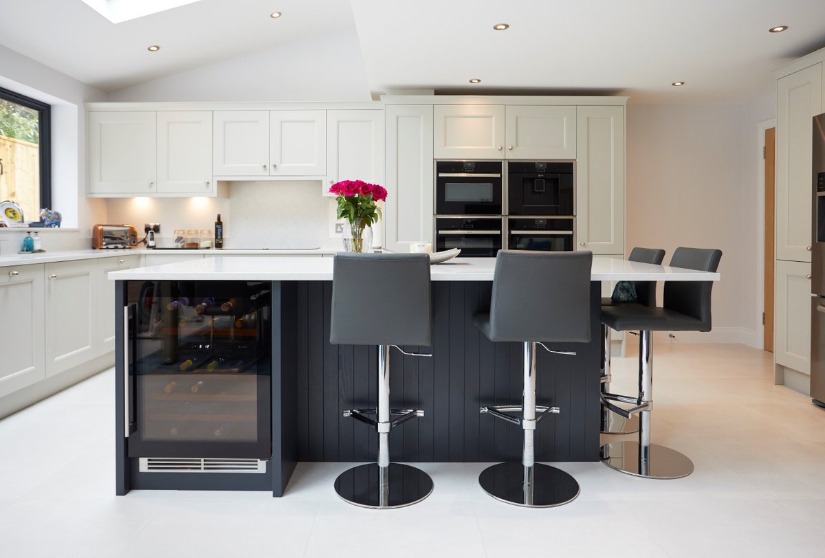 Beautiful Manor House Kitchen Painted Limestone & Anthracite!🌹