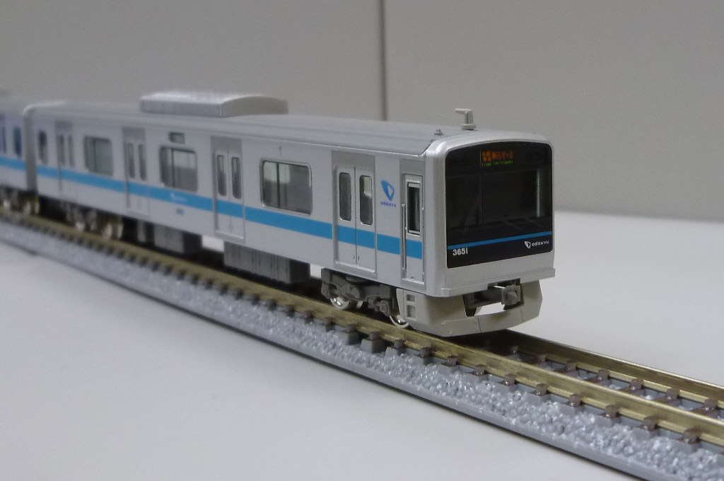 来週出荷！小田急3000形3次車以降の行先表示点灯式製品2種類をご紹介