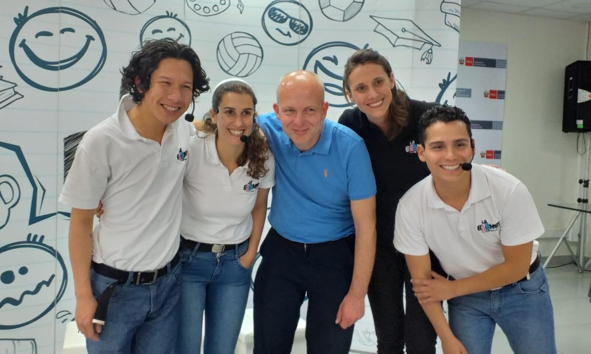 CollingwoodL's tweet photo. Our latest blog is now live on our website. Take a read to hear more about @jamesnicactor's recent trip to Peru as well as what's going on in the UK right now: https://t.co/wQqaQDFCaX
#smashedengland @smashedproject #smashedproject #csr #socialresponsibility #theatretoeducate https://t.co/yNYFGn8WMS