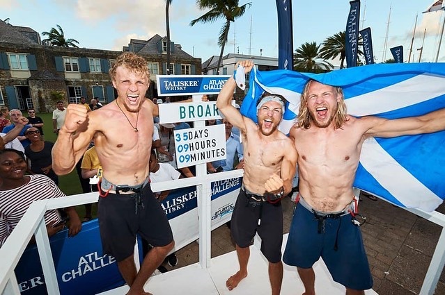 chiendalu's tweet photo. ‘Brothers Jamie, Ewan and Lachlan MacLean, have broken 3 world records rowing across the Atlantic in 35 days...raising money for ‘Feedback Madagascar &amp; Children 1st, Scotland’s National Children’s Charity’

via @maraseaweed 

https://t.co/fPtVb2CZJk https://t.co/xDNONyPXpL