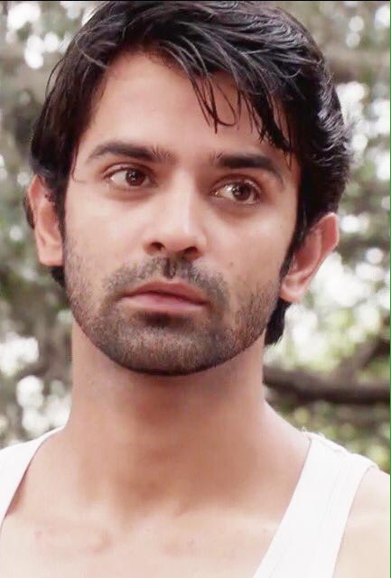 sobti16's tweet photo. We nominate #BarunSobti @BarunSobtiSays as #televisionstarofthedecade for #goldawards2020 (male) 
@VikasKalantri @goldawardsTV @Whiteleafent1
RT = vote https://t.co/vtmLeBeohG