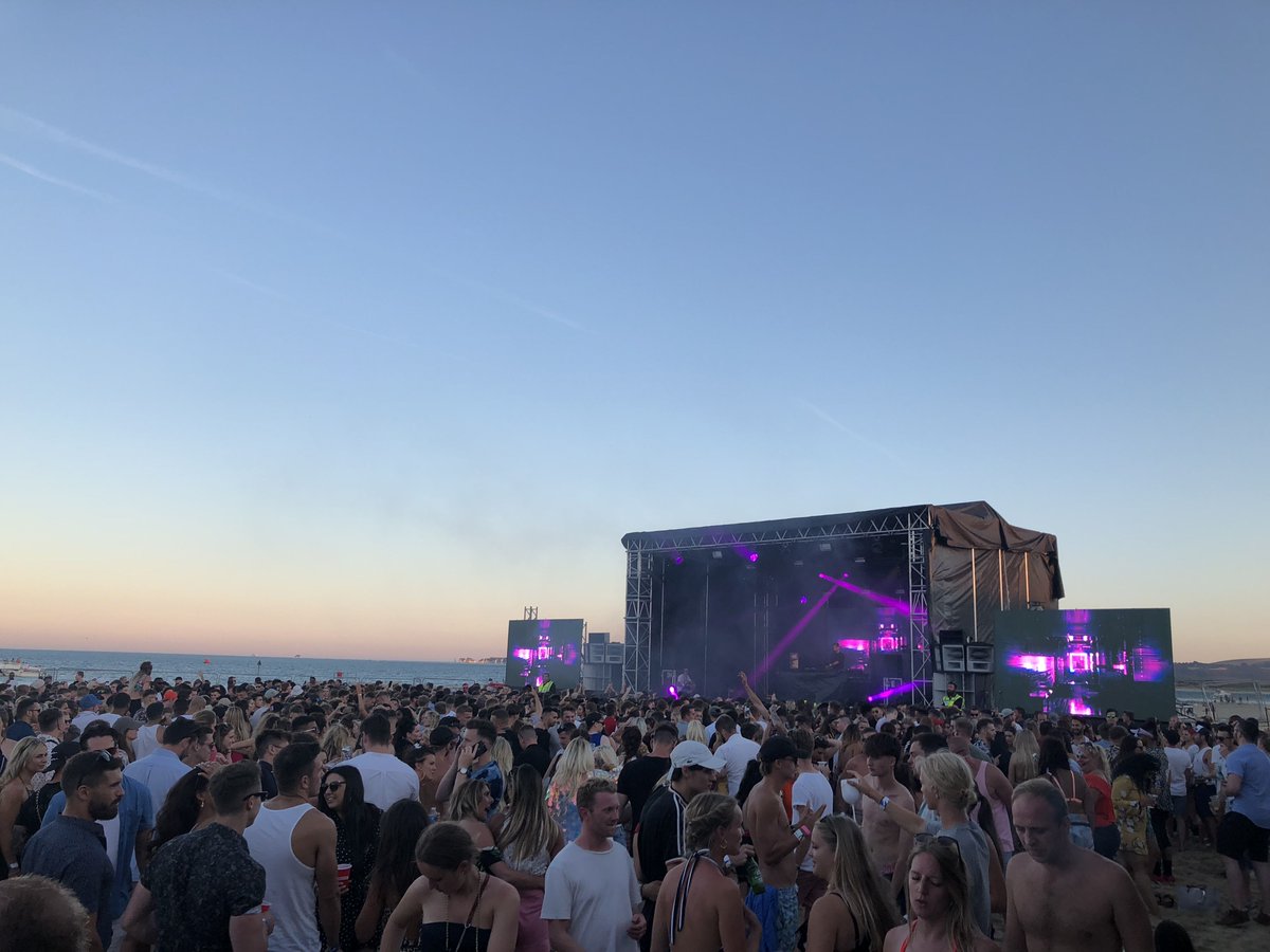 FONIXLED's tweet image. New Horizons✨
Let us transform your event this year and always #DreamBig 

#events #led #ledscreens #marketing #creative #marketingdeeventos