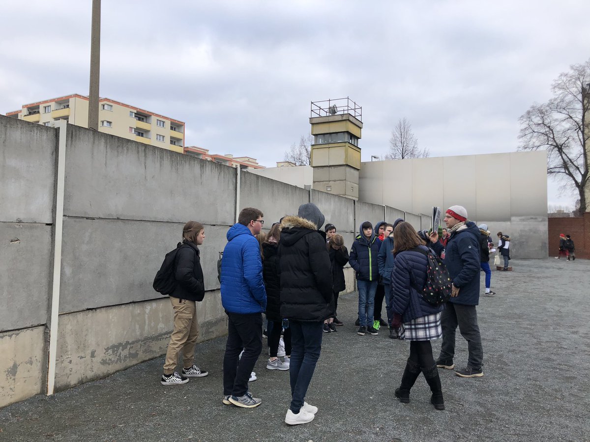 ABerlin2020's tweet photo. Contemplating escape at the Berlin Wall. https://t.co/jdGtwtcBYn