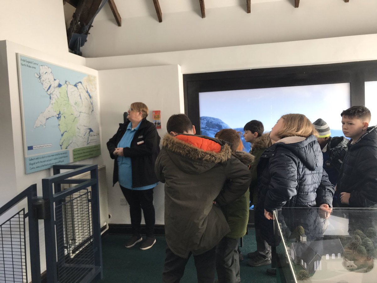 Year6BC's tweet image. Learning all about safety in the countryside and in water #6SF @DangerPointLtd