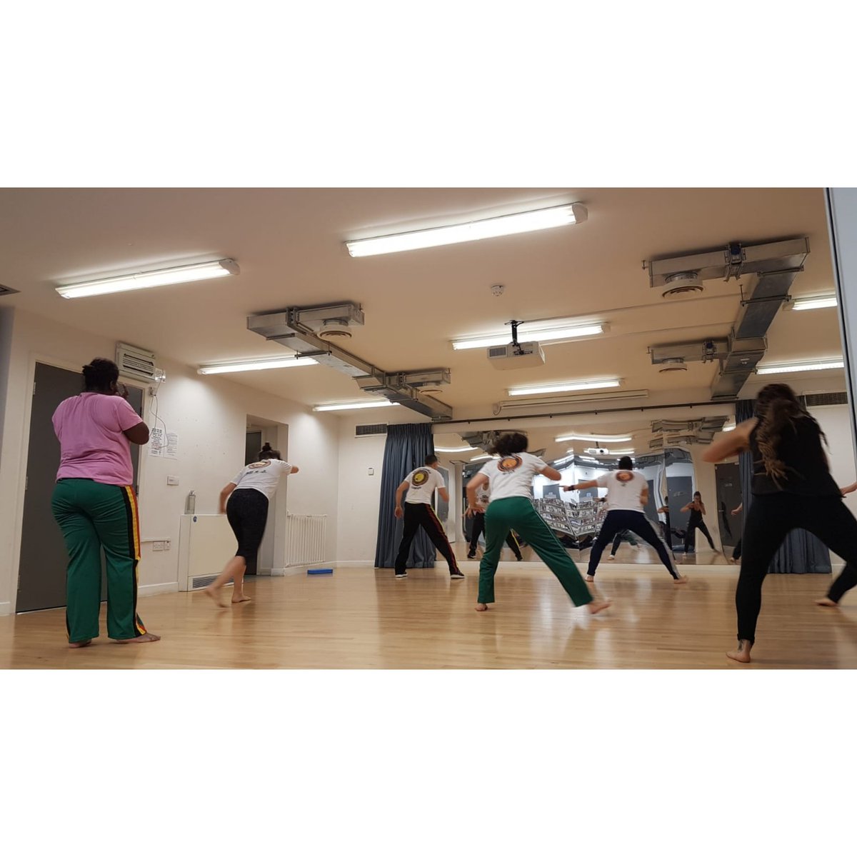 SenzalaLondon's tweet photo. Welcome to our new capoeira class on Wednesdays in central London, taught by Profs. Ronaldo and John! 
More info: https://t.co/16XwtFJhY3

#capoeira #capoeirasenzala #senzala #roda #london #martialarts #fitness #exercise #kick #brazil #taekwondo #kungfu #karate #samba #dance https://t.co/kJUILFTUdG