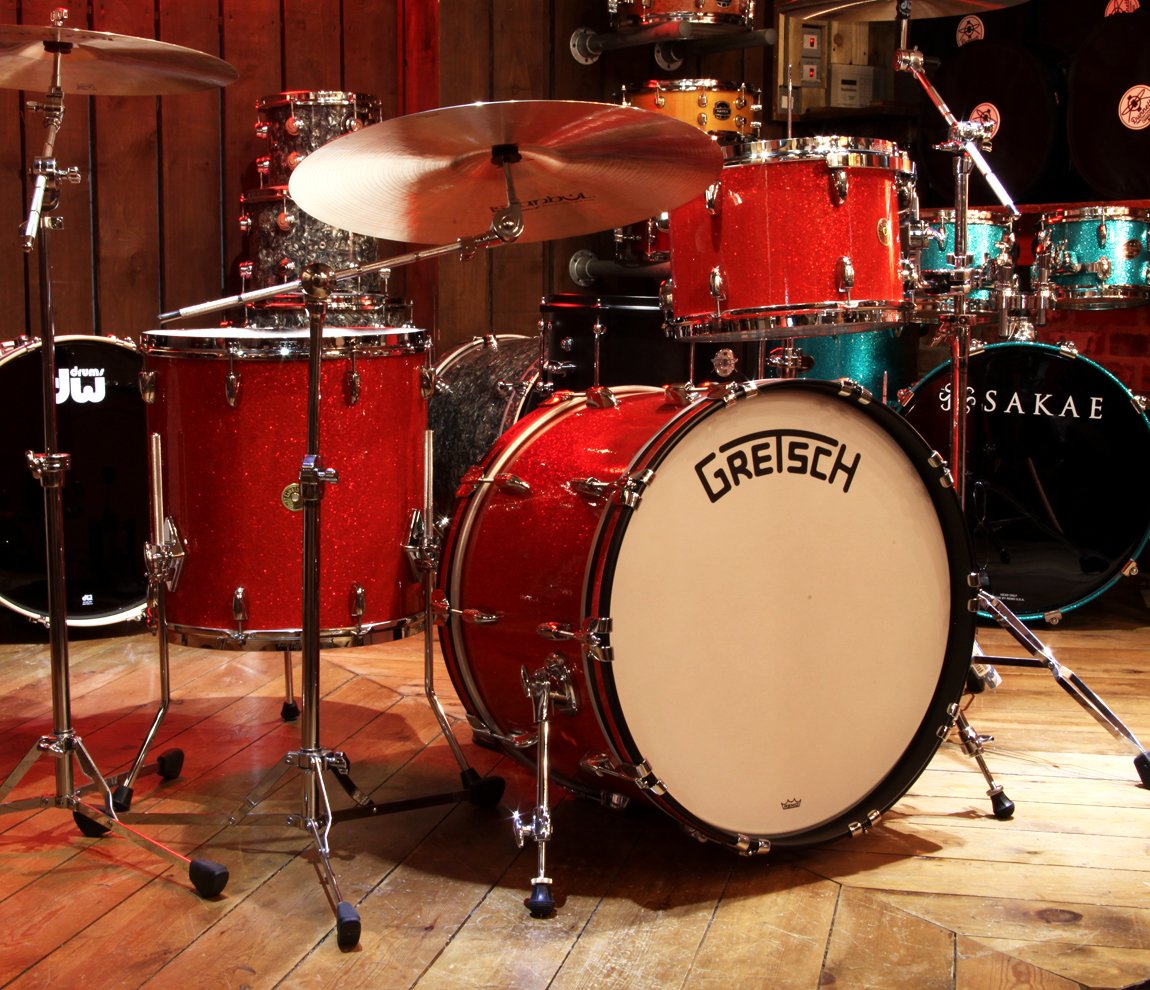 A Gretsch USA Broadkaster in Tangerine Glass 🍊🧡 What's your favourite Gretsch finish? 🤔✨