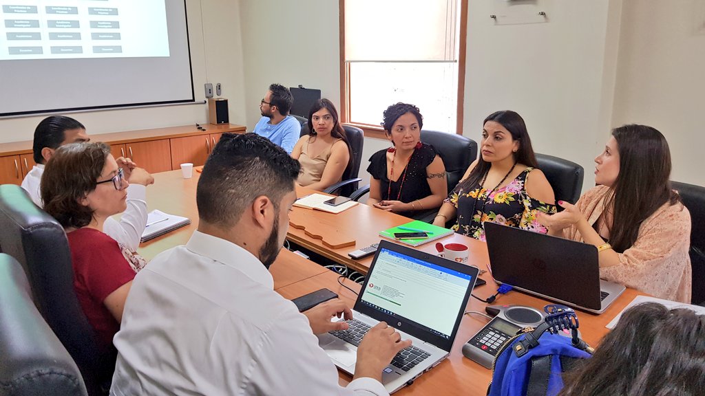 FeduUdla's tweet photo. Planificación de jornadas de autoevaluación de carreras de Pedagogía #UDLA 2020.
Equipo de Educación Diferencial presenta balance del proceso de autoevaluación 2019. Equipo de Pedagogía en Ed. Básica, Ed. Física e Inglés presenta estado actual del proceso.

#Pedagogía @FeduUdla https://t.co/m04JOYlcuc