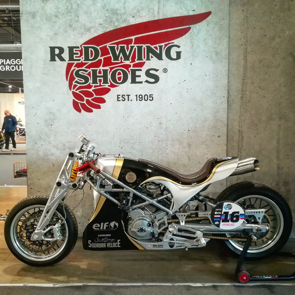 #MBE2020
#MotorBikeExpo #Verona #southgarage #sultansofsprint #redwing #caferacercult