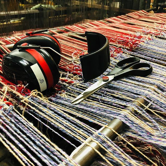 Cashmere set into the loom, weaving soon. 😊. ift.tt/1XIbNS5
mill@islaywoollenmill.co.uk
#cashmere #cashmerethrows #cashmereproduction #weaversofinstagram #wovenproducts #woveninscotland ift.tt/38yILgV