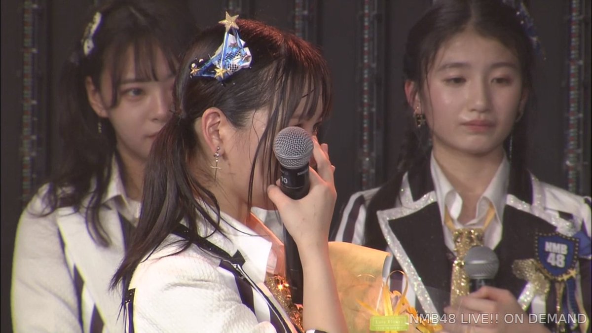 flairstyle_sep's tweet photo. 『都合よく聞こえると思うけど、NMB48で何か大事なもの忘れてないか？一番大事なのはNMBを精一杯楽しむこと、心の底から楽しまないと。過去は変えられない』

お父さんの手紙にゆずちゃん泣いてる… #本郷柚巴生誕祭 https://t.co/sJ27JGyCdh