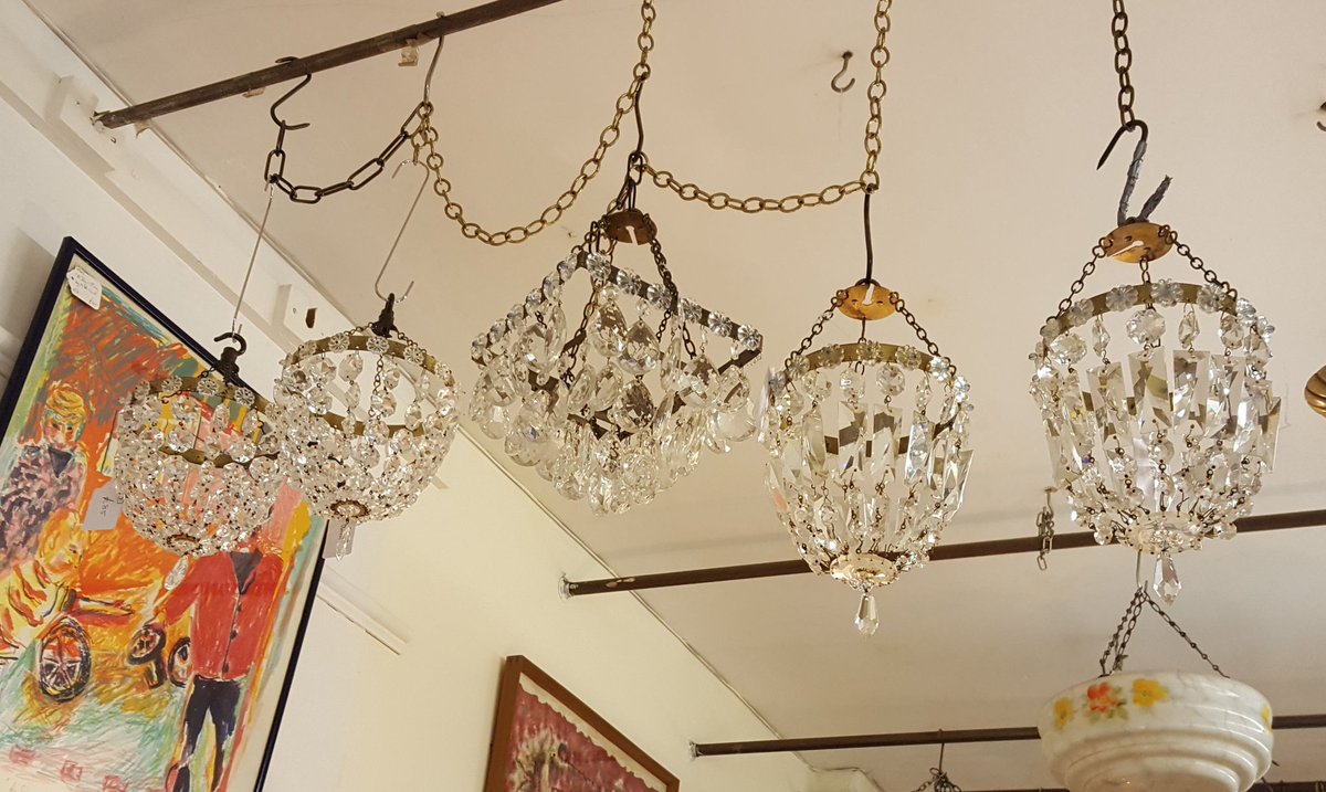 ARDecArts's tweet photo. Various crystal chandeliers   (from £85) https://t.co/eOeKy1KvNy