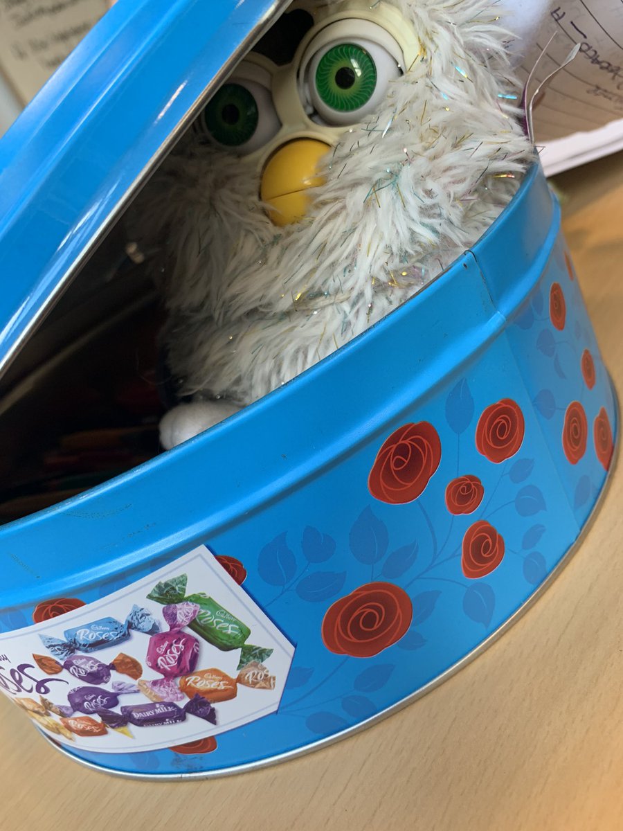 jerald_hhs's tweet image. This is what happens with the fourth years when ms. Ruddy is off #HIDEandSEEK #findthejerald