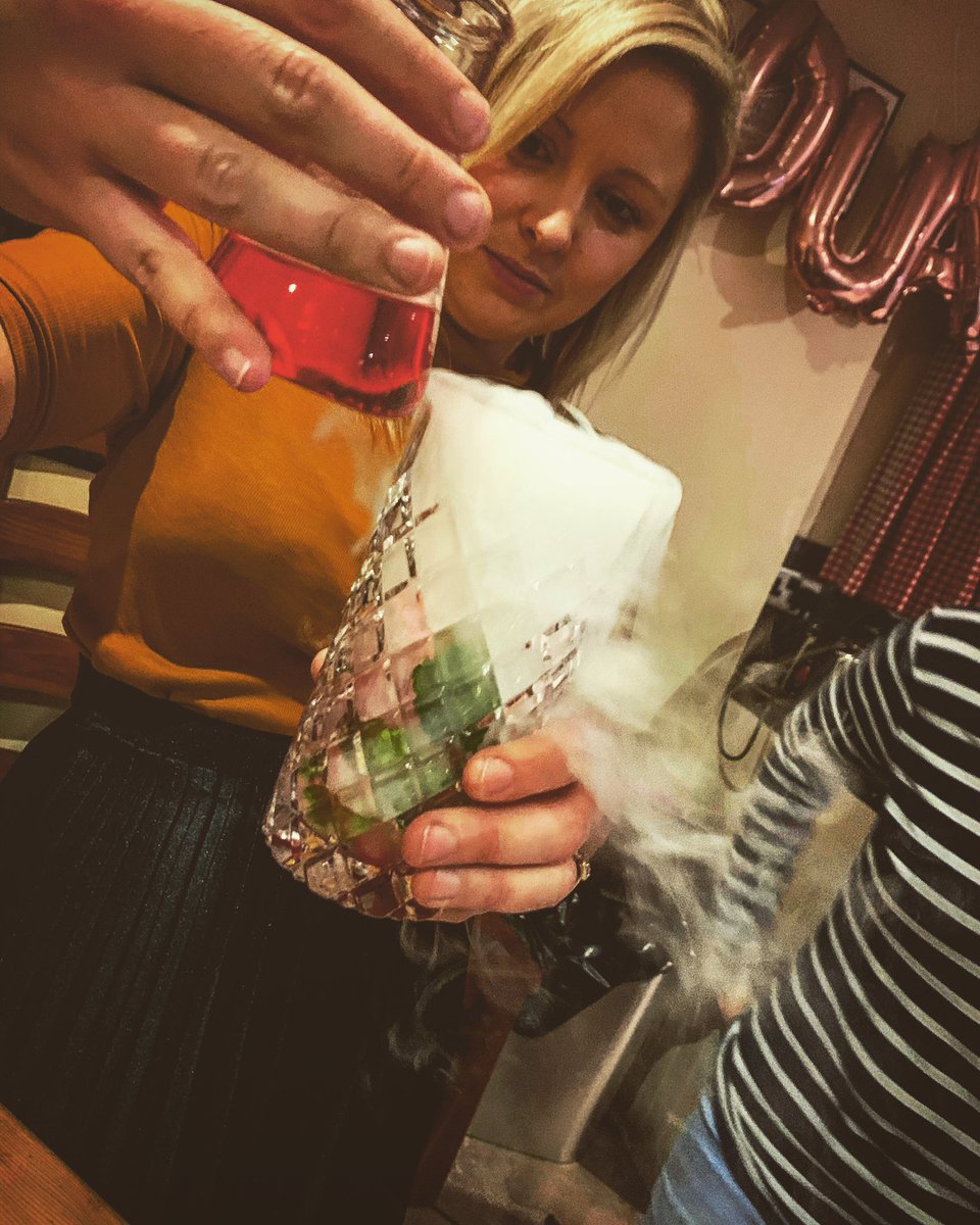 mintcocktailco's tweet photo. Only 8 days remaining to take advantage of our ‘Brides Go Free’ January offer! If you’re planning a Hen Party, book a cocktail masterclass with us and your Bride can mix, make and muddle for 🆓!
•
Here’s our Alchemy Masterclass in action ♥️
•
https://t.co/5diG0KLBZg https://t.co/yIcnD6k7La