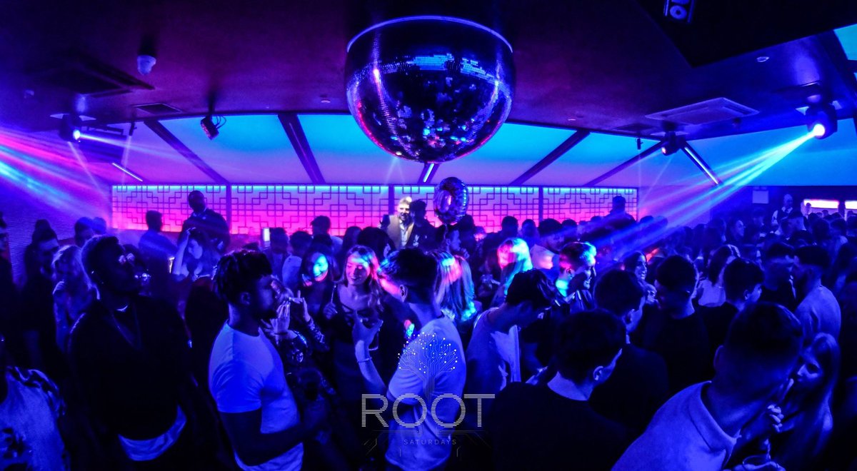 THIS IS HOW WE DO WEEKENDS🔥

Why not book a booth at Swindons biggest nightclub? Includes free entry, queue jump AND hostess service all night! 🍸

Tables only £65 this FRIDAY! Package includes 1 Grey goose &amp; a bottle of Prosecco - Limited availability!