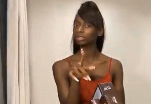 akasakafaq's tweet image. Doja Cat’s new song is a bop but I fear Azealia might hear it