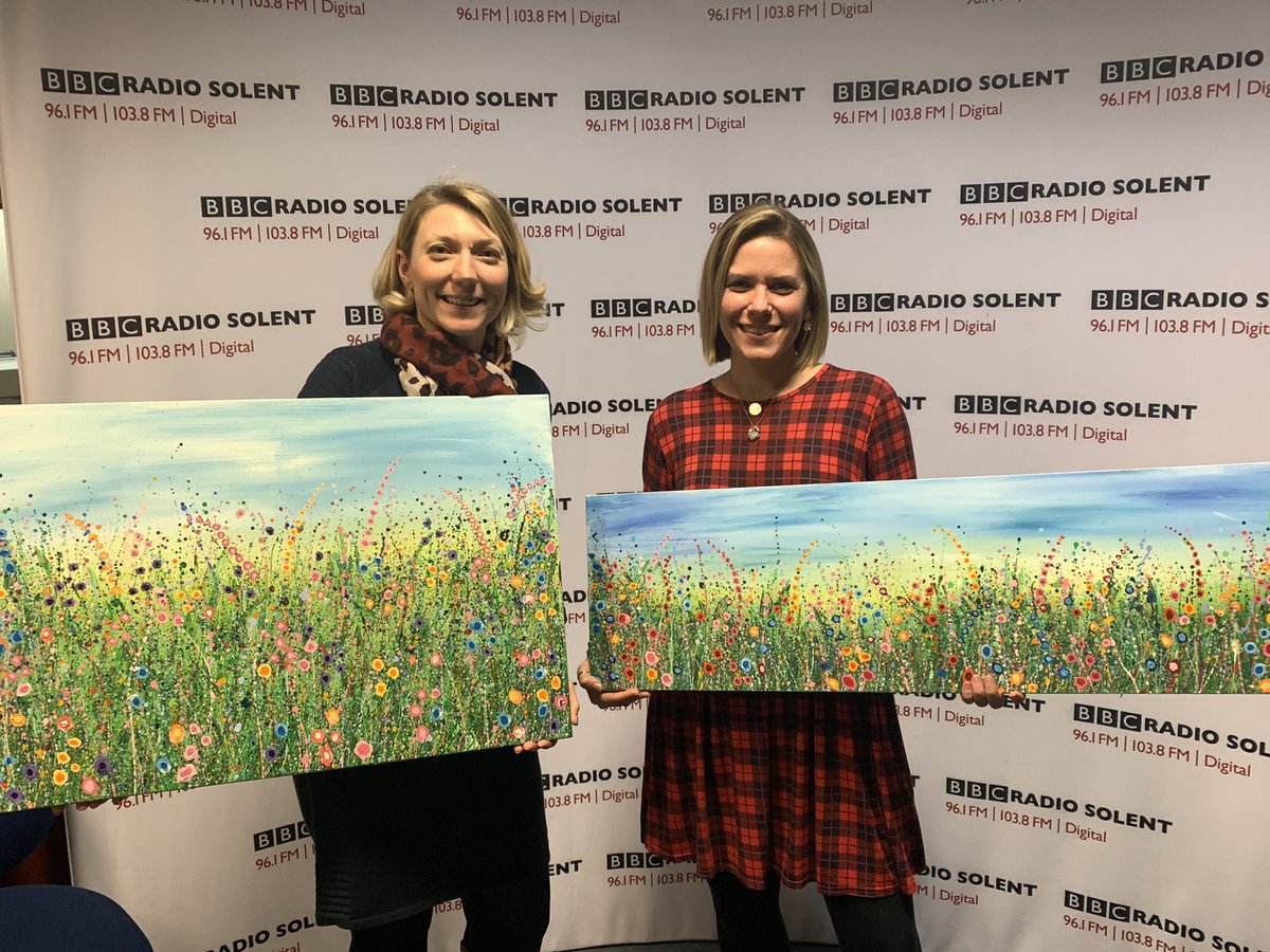KWSArtist's tweet photo. Thank you to @BBCRadioSolent and the lovely @1KatieMartin for having me on to talk about how I turned to art during my daughter’s cancer diagnosis.. you can listen back here on the @BBCSounds app, about an hour in: https://t.co/6MmfJys7lu 📻🖼❤️ #brighteningmoodswithcolour #ALL https://t.co/nTOTuHOB5U