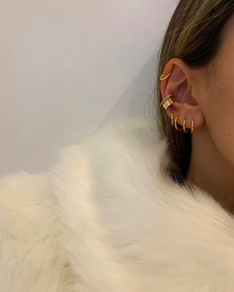 astridandmiyu's tweet photo. Golden hoops galore 💫  #shareyourstack https://t.co/AJE5l1ffeY