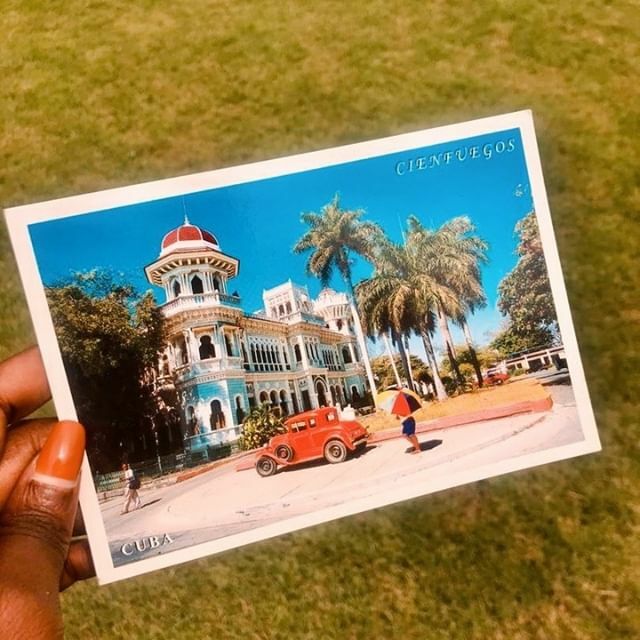 Si l'on vous donnait tout de suite un billet pour Cuba, quelle est la PREMIÈRE chose que vous feriez une fois sortis de l'aéroport ? 
Dites-le nous en commentaires ! 
#cienfuego #visitcuba #ivonomad #travelblog #blogegerlife #travelcouple ift.tt/2RMHR9K