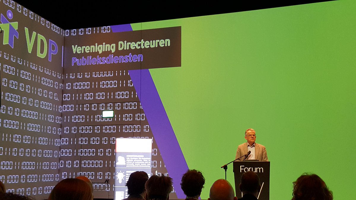 Virtueel Groningen. Pleidooi door burgemeester Koen Schuiling, hoe we zelf graag geholpen willen worden als burger. Hoe organiseren we een herkenbare digitale gemeente? Blijf betrouwbaar als overheid. Er is veel maatschappelijk ongenoegen. Hoe geven we het vertrouwen terug?