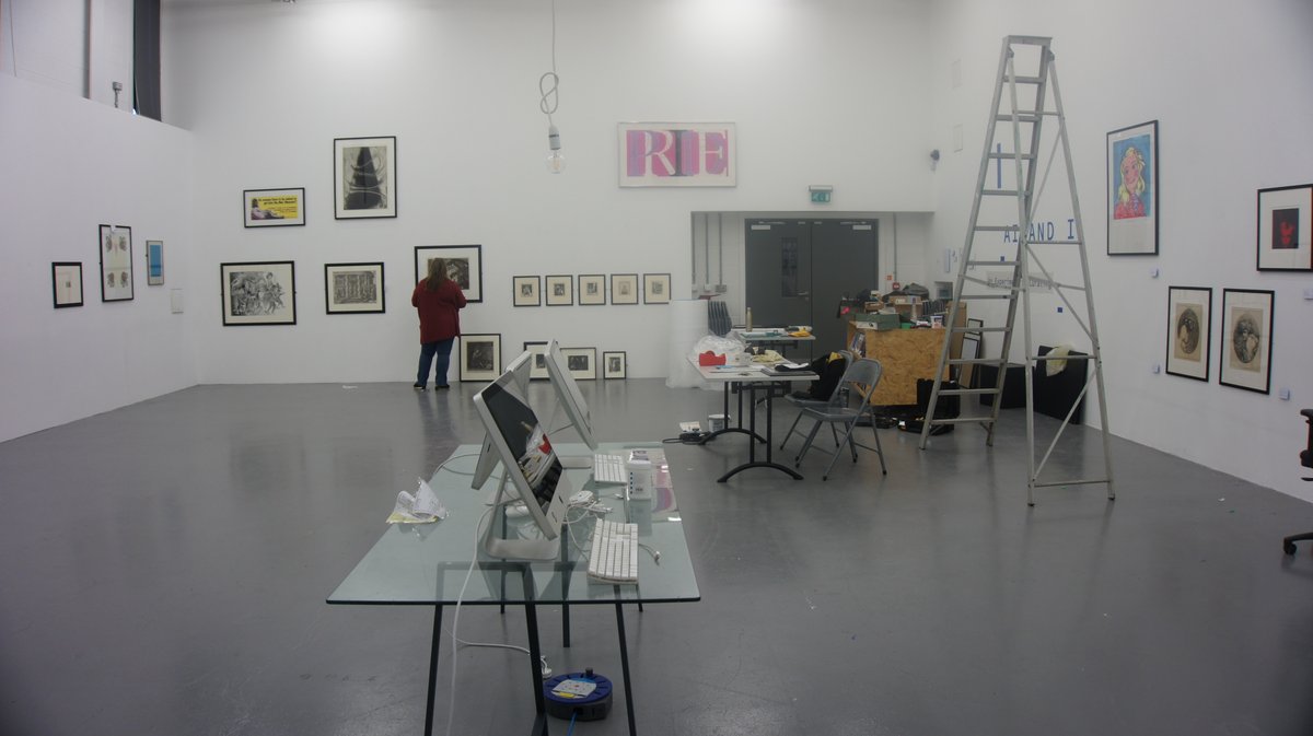 The School of Art’s Studio 3 Gallery is launching a new exhibition today, entitled ‘AI and I’.

The exhibition has been curated by PhD student Alice C. Helliwell and Studio 3 Gallery curator Dr Eleen M Deprez, as well as (AI) algorithms.

More here: kent.ac.uk/arts/news/3245…