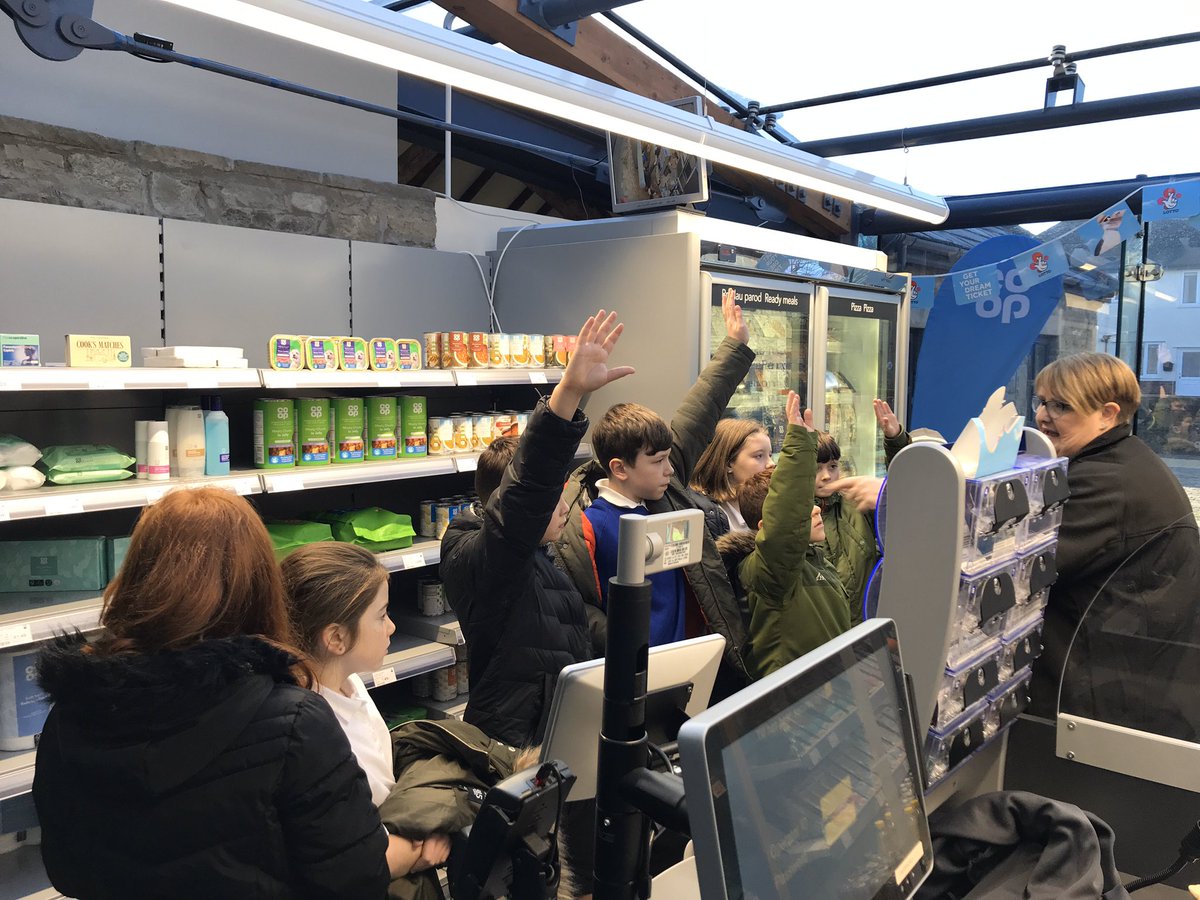 Year6BC's tweet image. How to keep our money safe and how to protect ourselves from dangers on the road, the internet and in the home 🏠 @DangerPointLtd #6SF