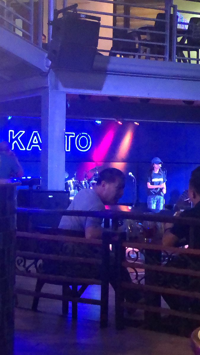 theblue_iguana's tweet photo. NH: live performances of the top 10 #MinPop finalists at Kanto Bar, MTS. Ang galing! https://t.co/t1gmBQ9h7w