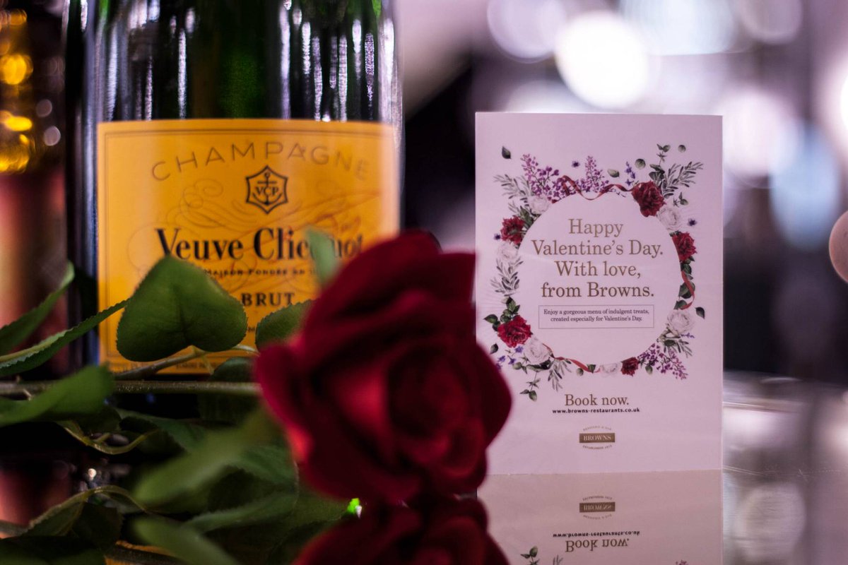 Bring your loved one to Browns this #ValentinesDay . The Valentine's day menu is available between 14th and 15th of February. 💖 💖 💖 #BrownsBristol #BrownsBrasserie #Bristol