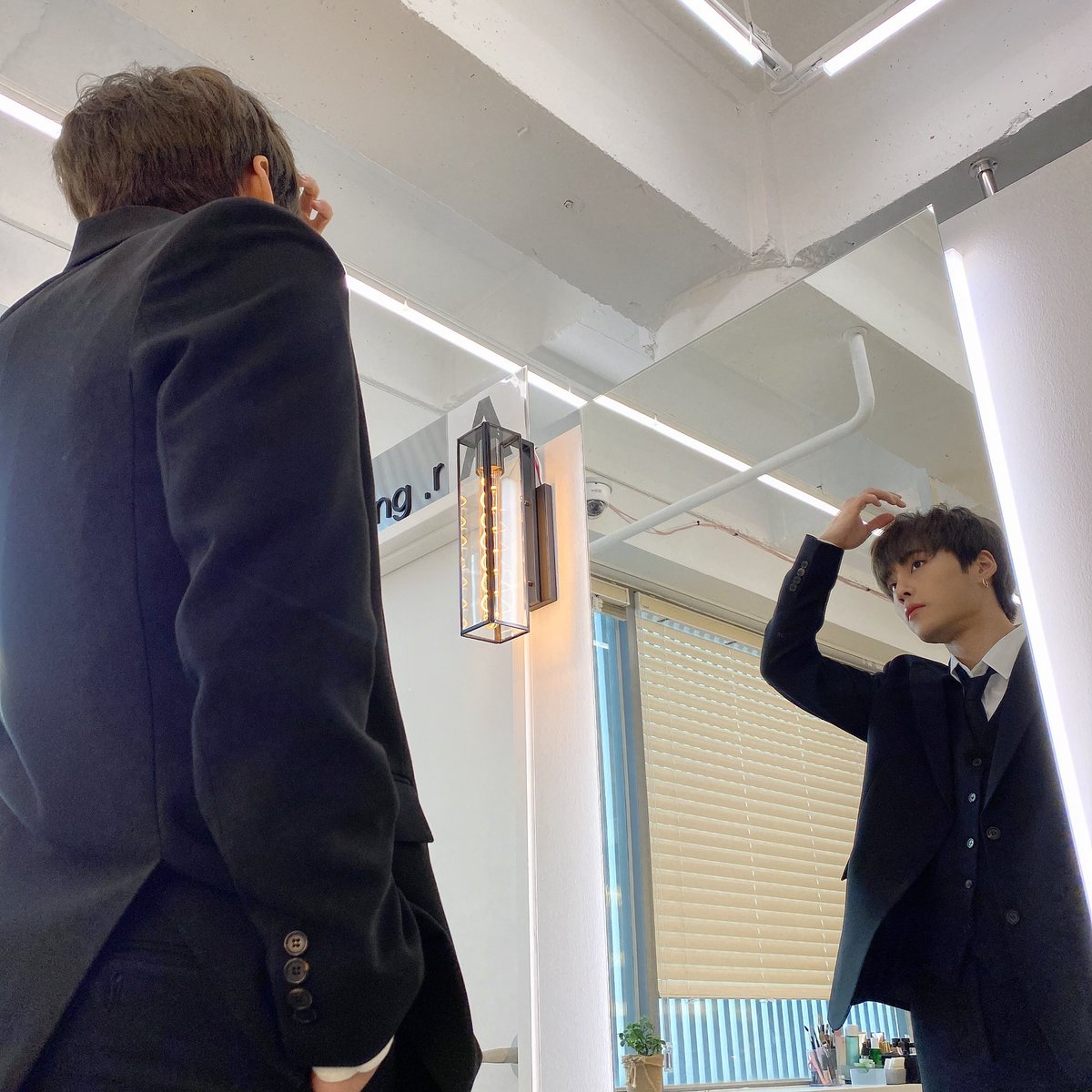 official_LMTLS's tweet photo. [#제이진] 오랜만이야~ 나 생각했어요? https://t.co/ziOn21ozUm
