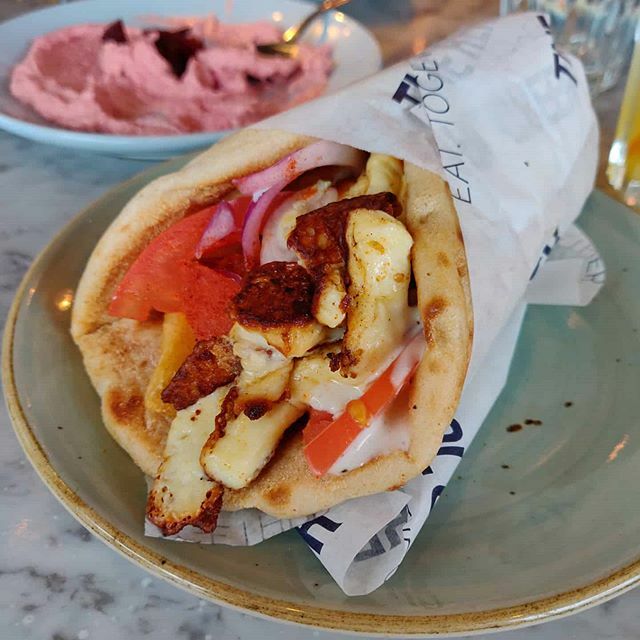 Halloumi Souvlaki from @therealgreekuk 😍

#bournemouthbloggers #bournemouthfoodies #bournemouthfood #bournemoutheats #therealgreek #fdbloggers #foodies #foodstagram #dorsetfoodie ift.tt/2uGVHTp