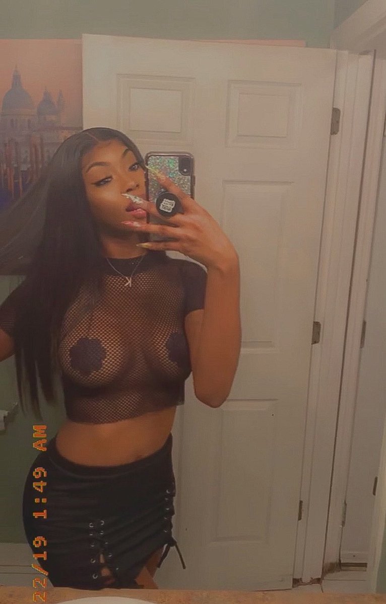 coletheproblem's tweet photo. Kassi Vs. Nicole 😈 https://t.co/Doe6YiuC9X