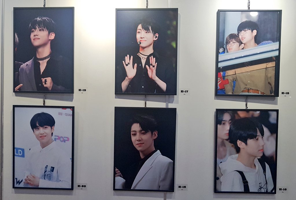 dprtnjschdrhdr's tweet photo. #FLYHIGH_ONE
멤버들 예쁜 사진 다들 감사합니다ㅜㅜ.. 정말 너무 예뻤고 단체 전시회인만큼 규모도 엄청 크더라구요. 그 큰 공간에 우리 엑스원 멤버들이 가득해서 좋았고 애틋하고 눈물 날거 같더라고요 ㅋㅋㅋㅋ 양일을 못간게 너무너무 아쉽습니다! https://t.co/BoPwpw4iAv