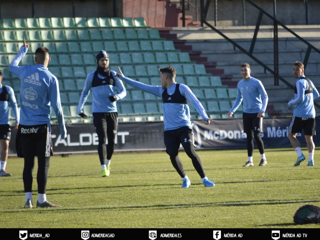 El Celta, entrenándose en el Romano (Foto: AD Mérida).