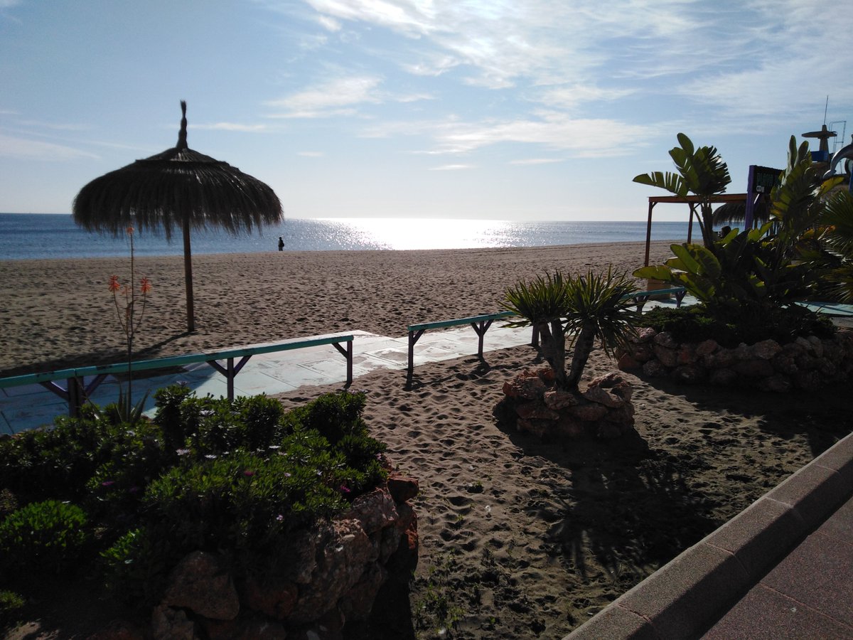 robrebbitt's tweet photo. Bit of winter sun@Belanmadena https://t.co/hFEFPvJ4TZ