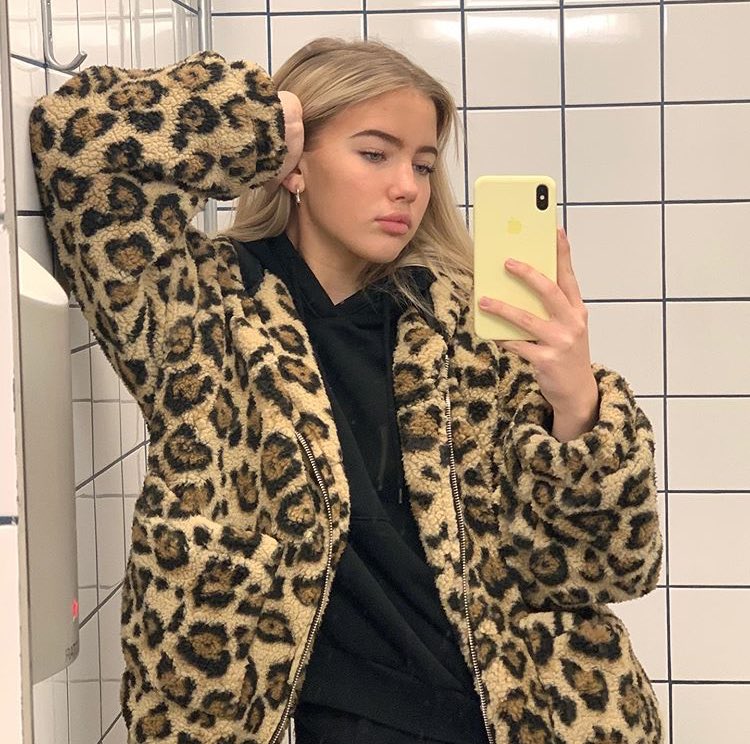 steIIauris's tweet image. —— 𝘀𝗼𝗺𝗲𝘁𝗶𝗺𝗲𝘀 𝗶 𝗳𝗲𝗲𝗹 𝗹𝗶𝗸𝗲 𝗶 𝗷𝘂𝘀𝘁 𝘄𝗮𝗻𝗻𝗮 𝗴𝗼 𝗯𝗮𝗰𝗸 𝘁𝗼 𝗺𝘆 𝗼𝗹𝗱 𝘄𝗮𝘆𝘀.