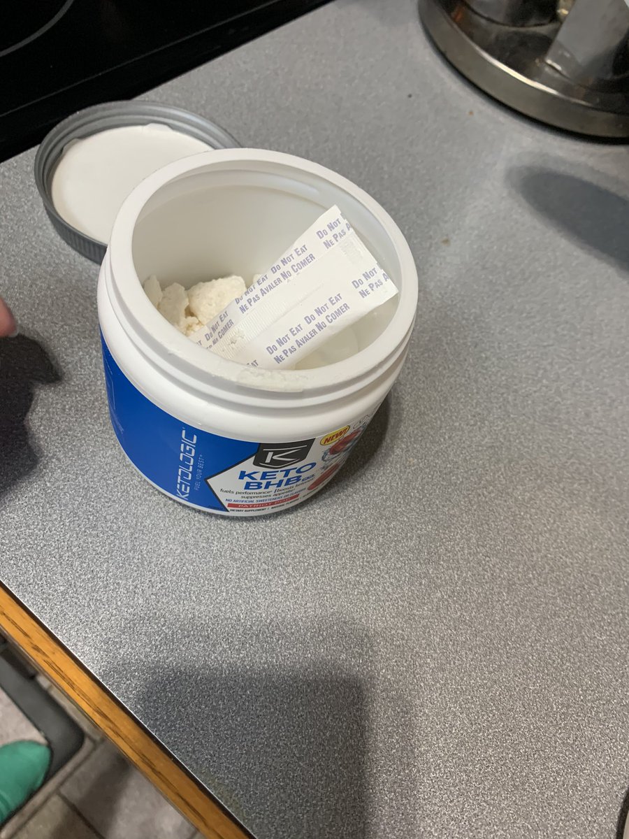 MrsJacobs02's tweet photo. @KetoLogicFuel we just bought this today and it looks like it had a bad seal. What can we do about this? https://t.co/ifNQ9tgjLA