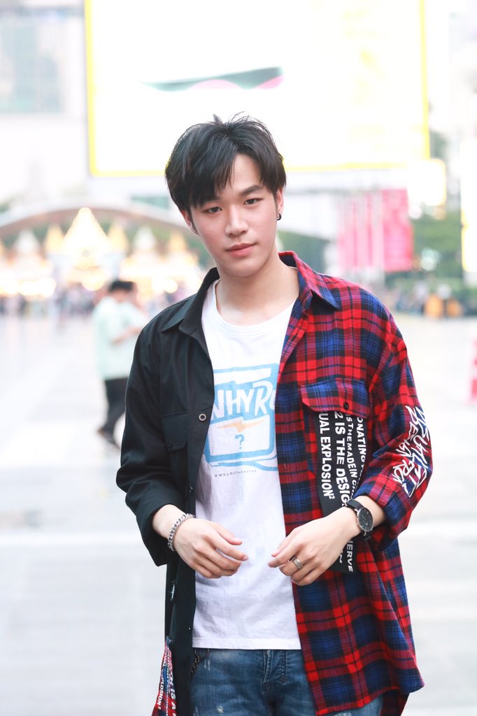 alohaote's tweet photo. ♥
“คิดถึงนะ” ใครเขาพูดเล่นกัน😋
หล่อเกินไปแล้วคุณวิชัยเอ้ยยยยยยยยยย
@seng_wichai
#seng_wichai 
#KAZZKIDSxWHYRU https://t.co/mb1se1pmxY