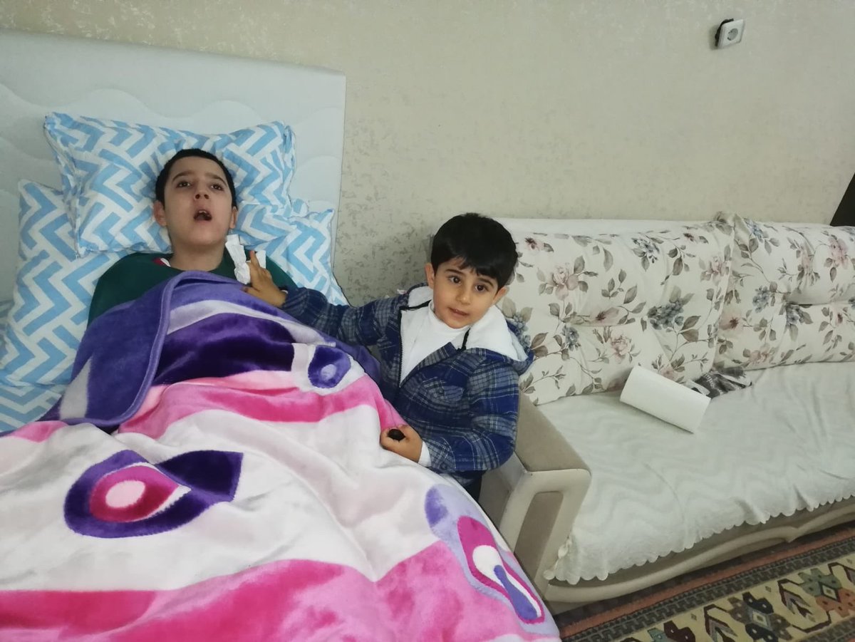 AdnanKavustur's tweet photo. Ahmet'in hayalleri son bulmasın!

#ahmeteumutolalım https://t.co/HfJZV7BsWv