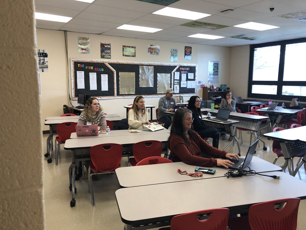 The third sessions are underway! Thank you for presenting <a href="/SueTranchina/">Sue Tranchina</a> <a href="/mindfulselff/">Amy Rubin</a> <a href="/CHitch94/">Chris Hitchcock 🌍📚</a> <a href="/TeacherCast/">Jeffrey Bradbury</a> <a href="/Coteachingpowe1/">Coteachingpowerof2</a> ! #EdCampHAT