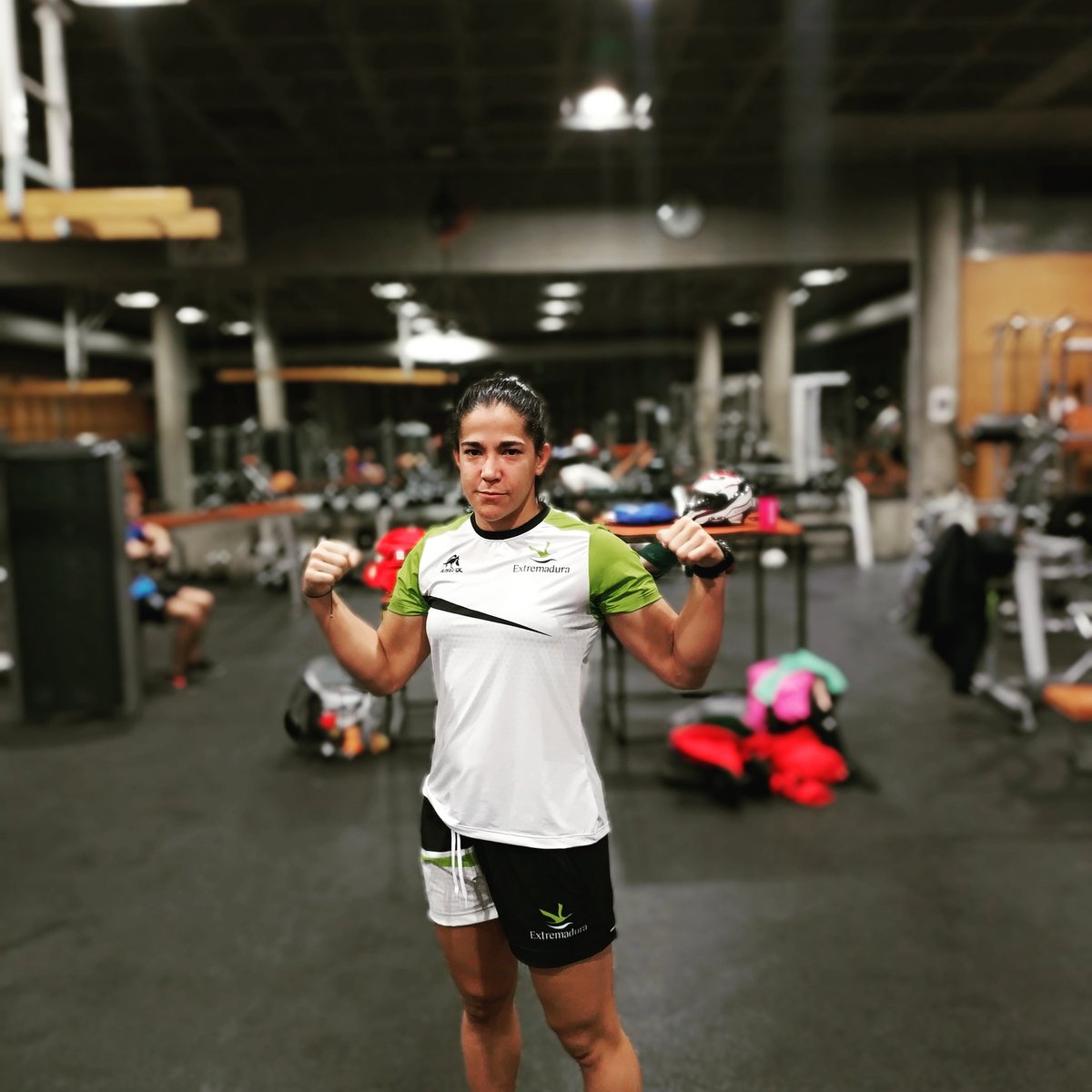 CrisCabanaP's tweet photo. Rodilla lista✔️ el lunes ponemos la vista en el primer objetivo de 2020!!🔜🇮🇱 Grand Prix Tel Aviv 🇮🇱 #Judo #JudoStabiaMérida #JudoCARMadrid #JudoEspaña #MarcaExtremadura #SomosDeporte #FundaciónJyD #MujeresHastaLaCima #DynamixNutrición #FuelForBalanceLife #FormDepor https://t.co/fki5qBq3vc