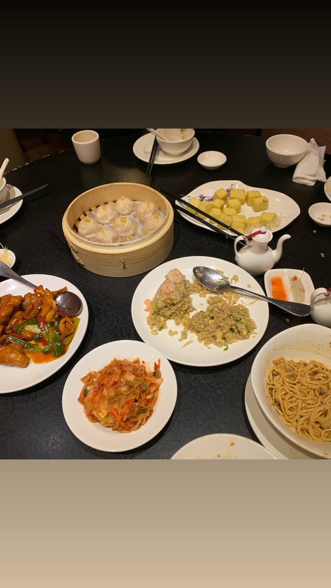 22. He eats so well and doesn’t hesitate to share good food recommendation to ICs. He often makes us drool  but worry not at times he also feed ICs, how can we not love this man??  #HappySeunghoonDay  #SayMyNameSeunghoon