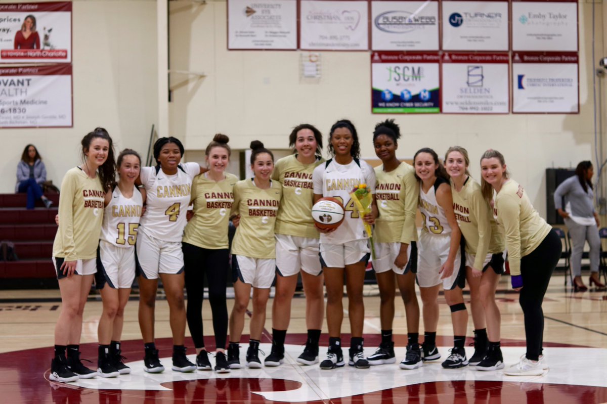 Cannon_GBB's tweet photo. Before last night’s game we got to award @reiRichardsonn with her 1,000 point ball! 

We are proud of you! 

Thank you @theycallmeMsJoD for the great pictures. https://t.co/qsTPnHQnsi