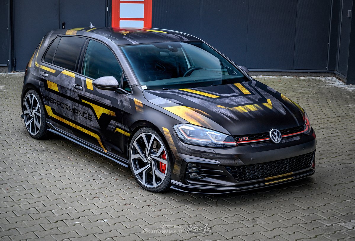 wallpapers Golf 7 Gti Wrapped gold lines golf7 gti tcr