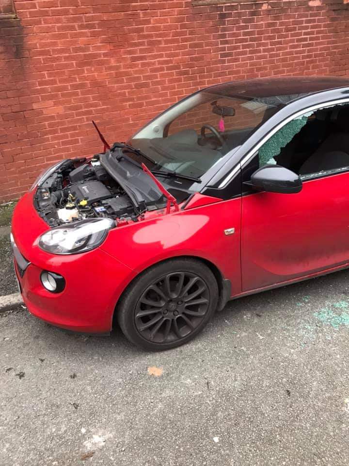 gqsteve's tweet photo. Second time this week that parts have been stolen from a car near #Manchester @GreenQuarterMcr. @gmpolice @ManCityCouncil we need more patrols and CCTV for the thousands of residents in this area to feel safer and reduce crime. @MENnewsdesk @GranadaReports @NOMA_mcr @NQForum https://t.co/9M3hF7qEuo