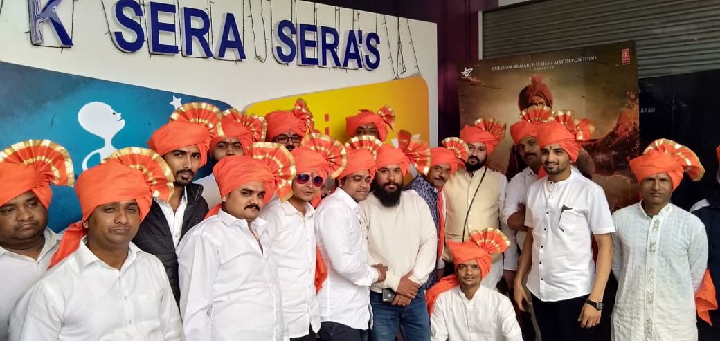 Wardekar_Ashish's tweet photo. हर मराठा पागल है स्वराज्य, शिवबा राजे और भगवा के लिये..
हर हर महादेव..@ajaydevgn @itsKajolD @omraut @SharadK7 @Kserasera3 @TanhajiFilm @TeamAjayDevgn @TeamKajol @BeingMarathi https://t.co/aqXuQIL9ft