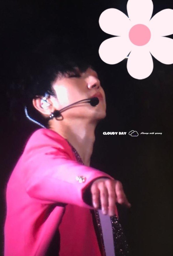 cloud19840824's tweet photo. 200111 자카르타 슈퍼쇼

#예성 #김종운 #Yesung #슈퍼주니어     #SUPERJUNIOR  #イェソン @shfly3424 @SJofficial
#SS8JKT #SS8inJKT #supershow8jakarta https://t.co/rGd40SIXX2