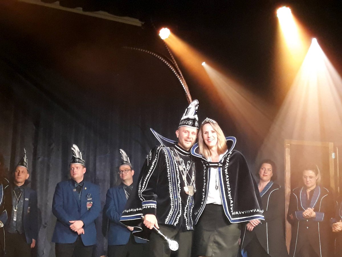 Keldonk's tweet image. Prins Fabian d'n Urste en prinses Marleen regeren over Paplippelland dit jaar. Meer daarover op keldonk.nl/nieuwe-prins-v…. #carnaval #Keldonk