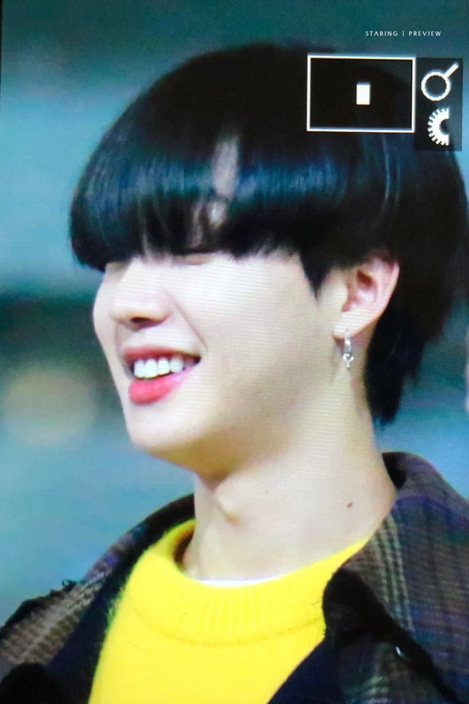 staring0814_ym's tweet photo. 200111 대만 입국

앞머리...💇🏻💇🏻💇🏻

#LIMYOUNGMIN #임영민
#AB6IX #에이비식스 https://t.co/iA93Fjjz0M