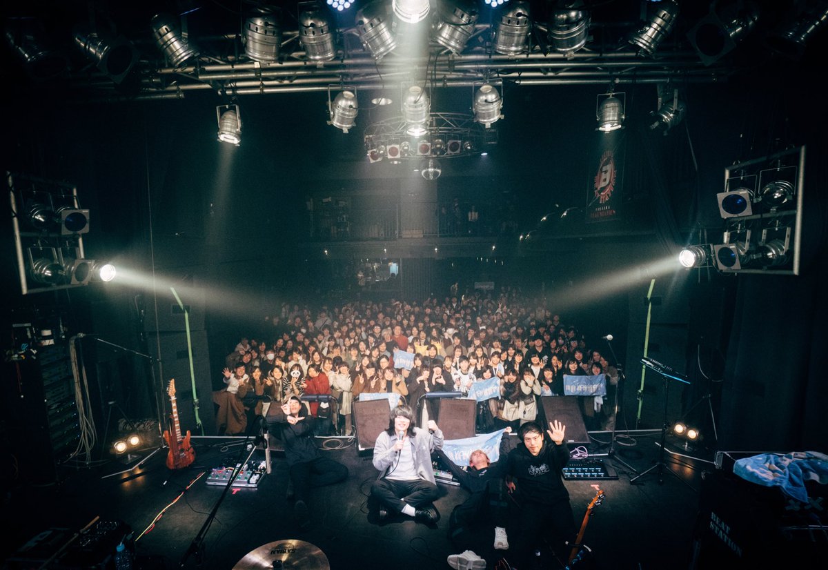 yourness_on's tweet photo. 【 Thank you🎉 】

One Man Live Tour 2020 “ES”
福岡編 BEAT STATION ！

我々の結成地 福岡...!!
帰ってこれて本当に良かった！
ありがとうございました◎🎆

明日は広島 よろしくお願いします！◎ https://t.co/HrF2DJe0uK