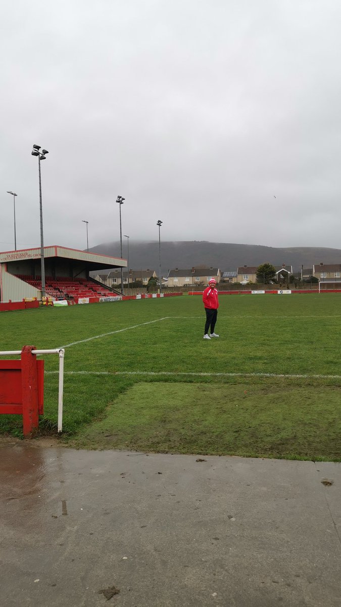 AfanLido2nds's tweet photo. Vertern @dickyc84 having a pre match wonder #Stroll #Newdaps https://t.co/DzK29JEHU1